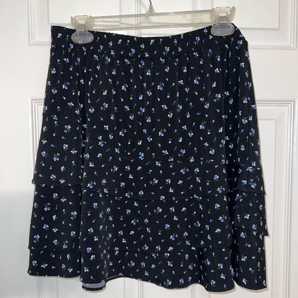 Michael Kors Navy Blue Floral Skirt | Size: XL - Picture 2 of 6